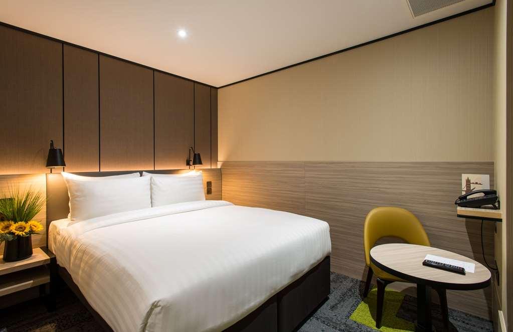 Aerotel London Heathrow Room photo